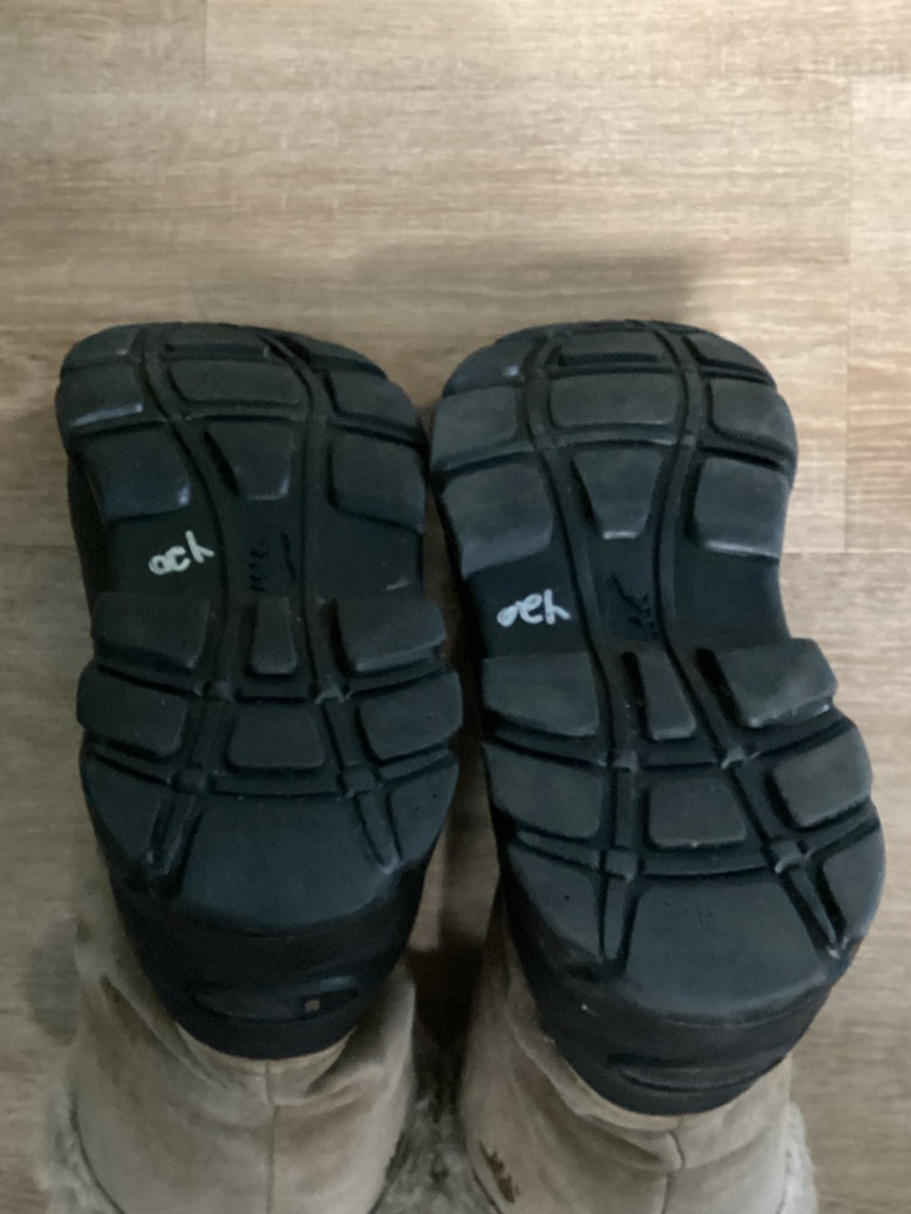 Sorel Tan and Black Lace-Up Faux-Shearling Winter Boots Size 11 - Picture 6 of 7